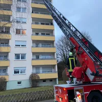 drehleiterrettung_in_thannhausen_am_251220_1_20201225_2068045837.jpg