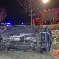 Verkehrsunfall auf der B300 Thannhausen Ost am 27.02.16_4.jpg