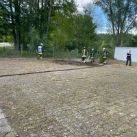 Brand Laubhaufen in Thannhausen am 30.05.21_2.jpg