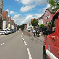 Gülle auf Fahrbahn in Thannhausen am 29.07.16_2.jpg