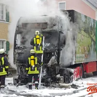 lkw-brand_am_080615_in_thannhausen_11_20150608_1979940287.jpg