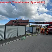 Brand Drehleitereinsatz_2 Symbolbild.jpg